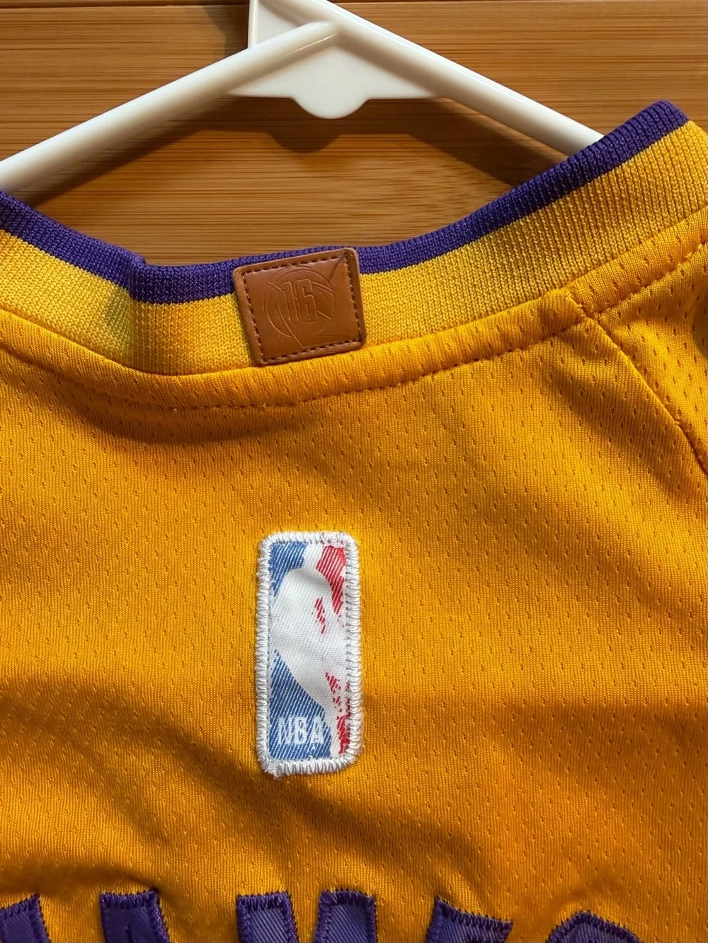 Nike LeBron James Lakers #23 Swingman Jersey - Youth Medium - Wish Logo - NBA